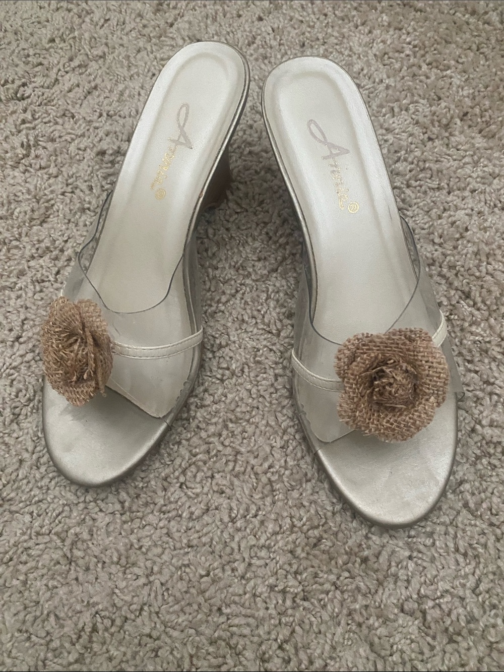 Annie 2” Platforms Size 6.5